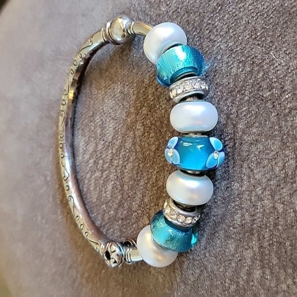 BELLA PERLINA Metal Lampwork Pearl Beaded Magnetic Clamper Bracelet FLAWED - Picture 2 of 9